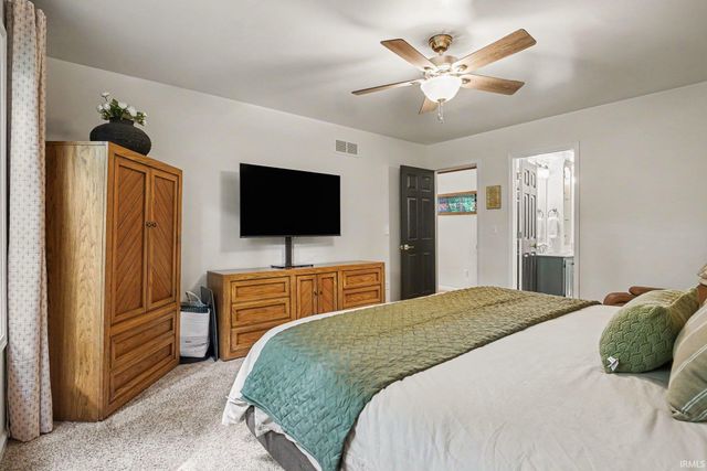 17991 Sable Ridge Drive, South Bend, IN 46635