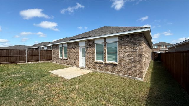1825 Sandlin Drive, Forney, TX 75126