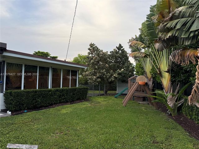 4901 SW 95th Court, Miami, FL 33165