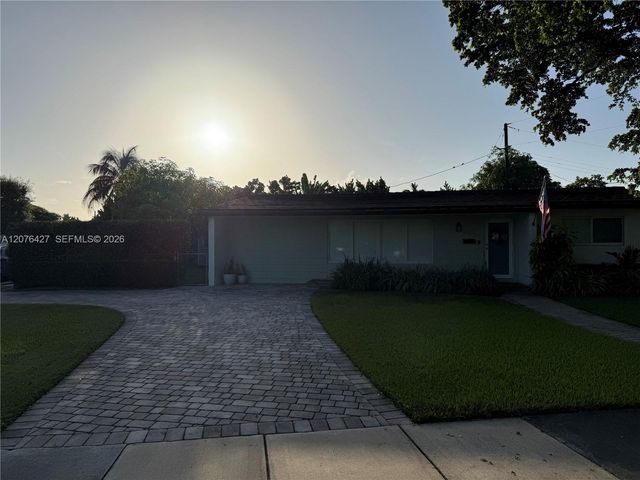4901 SW 95th Court, Miami, FL 33165