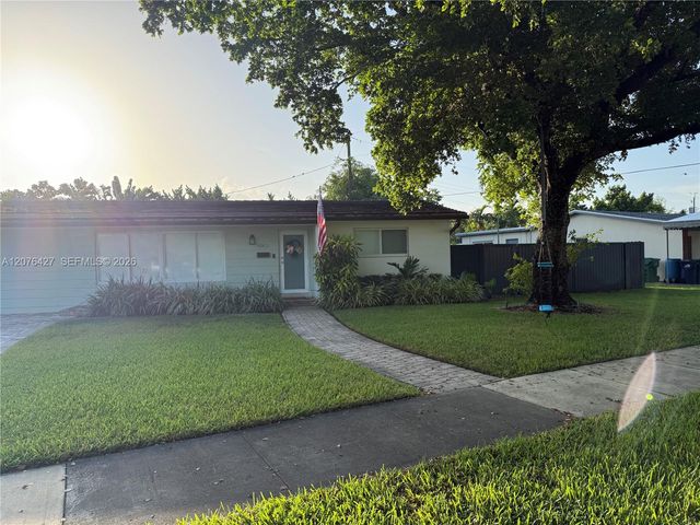 4901 SW 95th Court, Miami, FL 33165