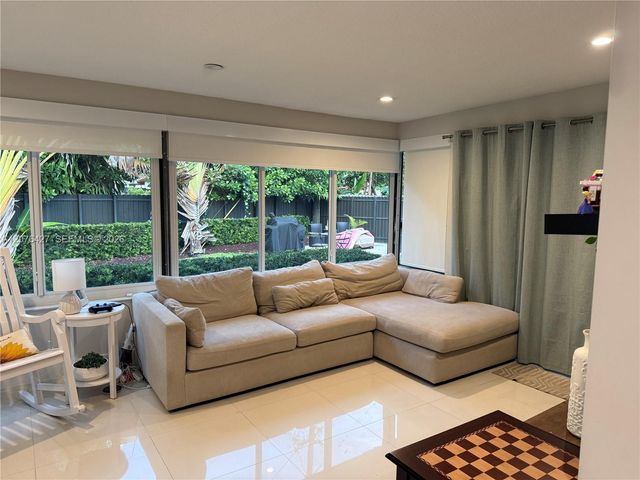 4901 SW 95th Court, Miami, FL 33165