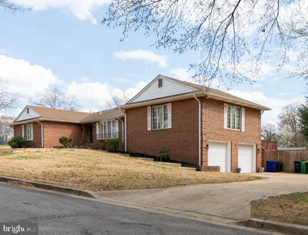4811 OAHU STREET, Clinton, MD 20735