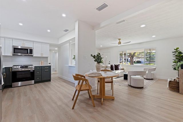 165 PINEWOOD AVENUE, Clearwater, FL 33765