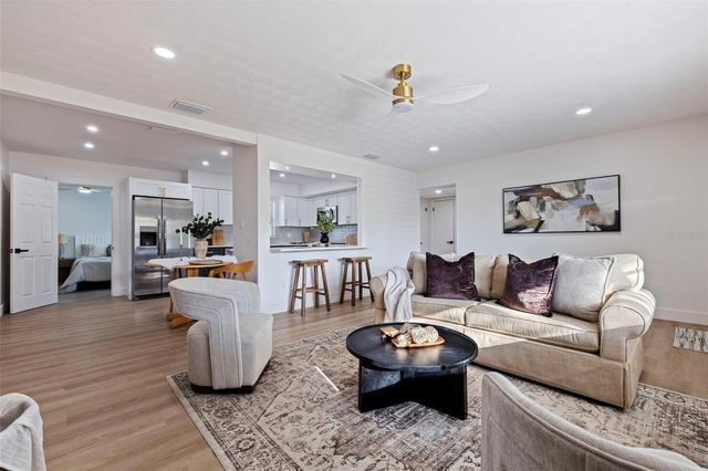 165 PINEWOOD AVENUE, Clearwater, FL 33765