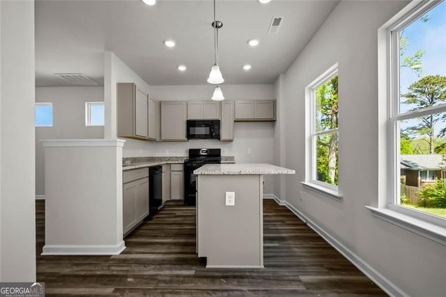 74 Cove Road, Ringgold, GA 30736