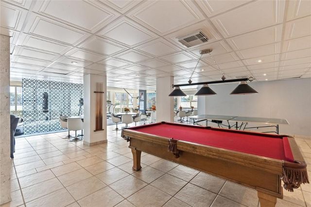 121 Golden Isles Dr 904, Hallandale Beach, FL 33009