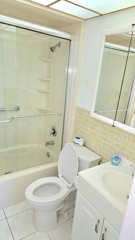 121 Golden Isles Dr 904, Hallandale Beach, FL 33009