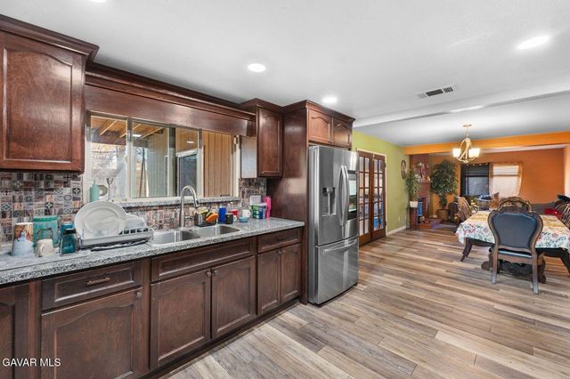 1350 Lincoln Ave, Lancaster, CA 93535