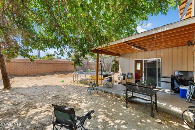 1350 Lincoln Ave, Lancaster, CA 93535