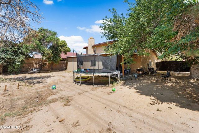 1350 Lincoln Ave, Lancaster, CA 93535