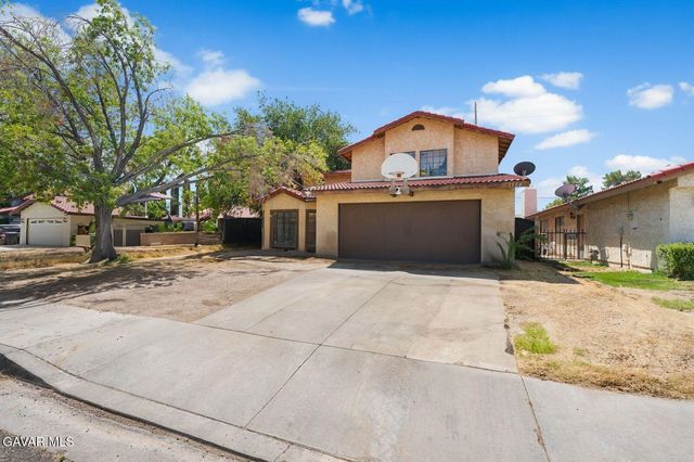 1350 Lincoln Ave, Lancaster, CA 93535