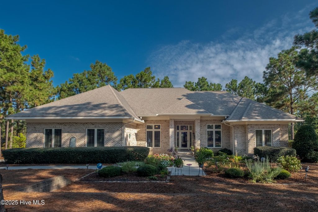 1 Interlachon Lane, Pinehurst, NC 28374