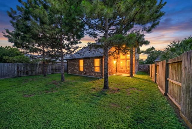 29122 Parker Trace Drive, Fulshear, TX 77441