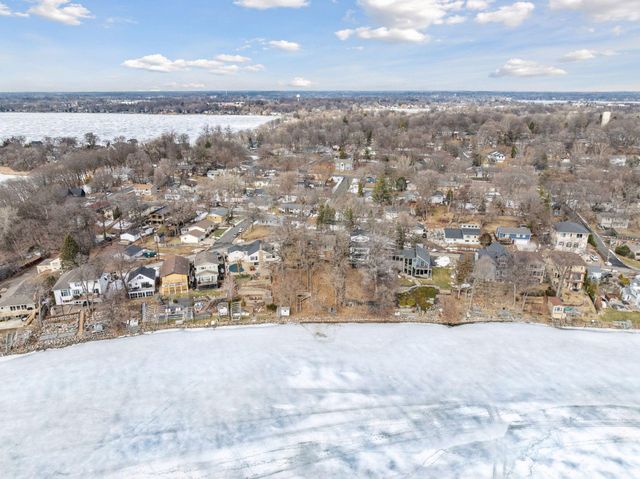 4877 Island View Drive, Mound, MN 55364