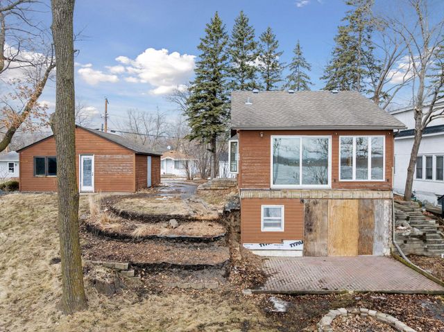 4877 Island View Drive, Mound, MN 55364