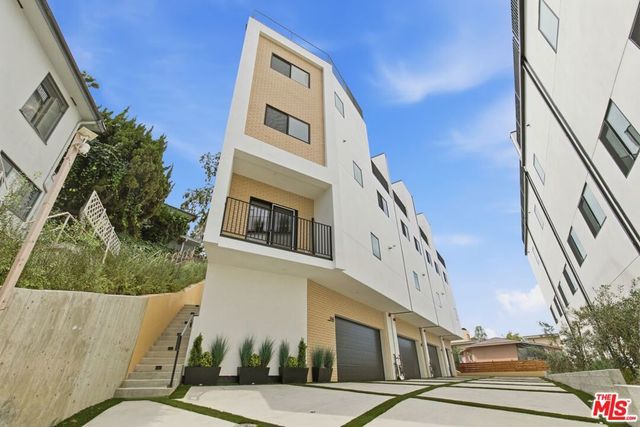3845 Don Tomaso, Los Angeles, CA 90008