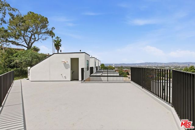 3845 Don Tomaso, Los Angeles, CA 90008