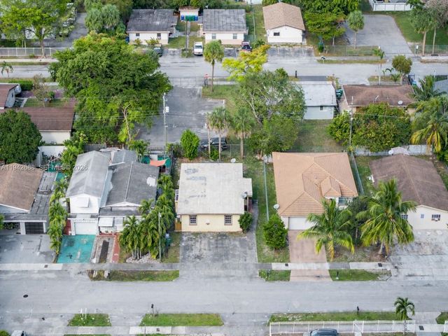 2821 NW 12th Ct, Fort Lauderdale, FL 33311