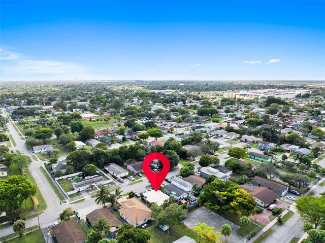 2821 NW 12th Ct, Fort Lauderdale, FL 33311