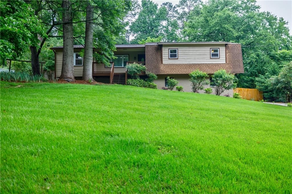 407 Doris Drive, Woodstock, GA 30188
