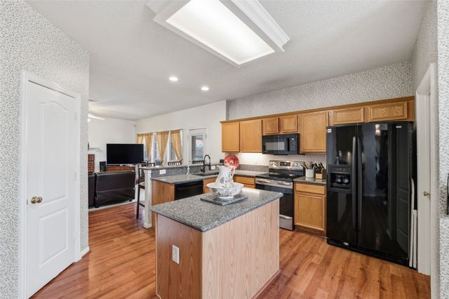 1015 Telluride Drive, Arlington, TX 76001