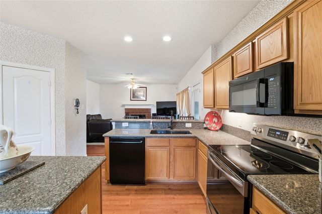 1015 Telluride Drive, Arlington, TX 76001