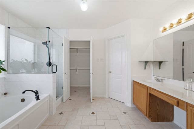 1015 Telluride Drive, Arlington, TX 76001