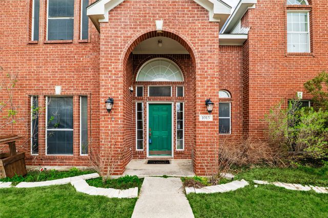 1015 Telluride Drive, Arlington, TX 76001