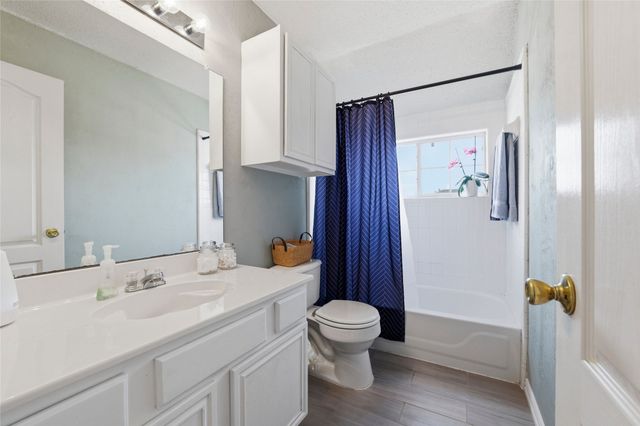 1015 Telluride Drive, Arlington, TX 76001