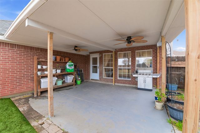 1015 Telluride Drive, Arlington, TX 76001