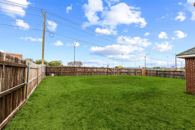 1015 Telluride Drive, Arlington, TX 76001