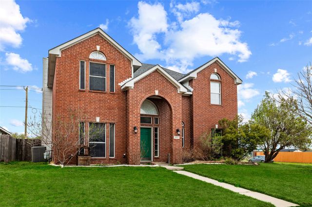 1015 Telluride Drive, Arlington, TX 76001
