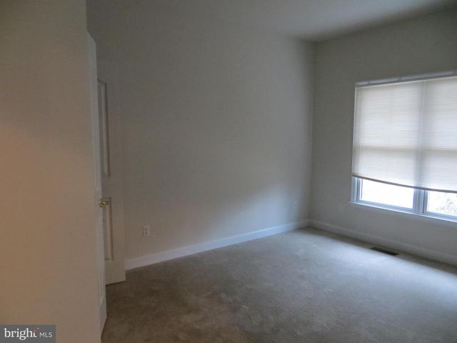 102 MARBLE CT, Locust Grove, VA 22508