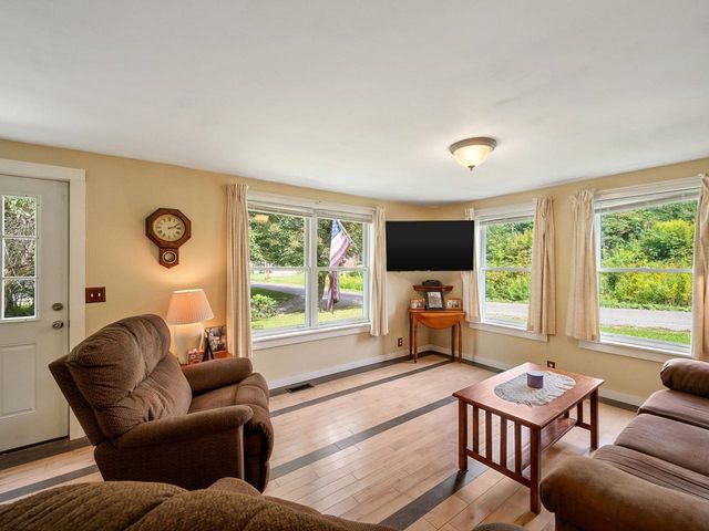 8 Krug Road, Underhill, VT 05489