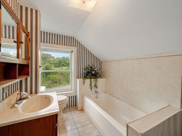 8 Krug Road, Underhill, VT 05489