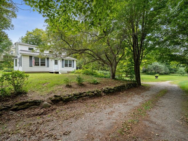 8 Krug Road, Underhill, VT 05489
