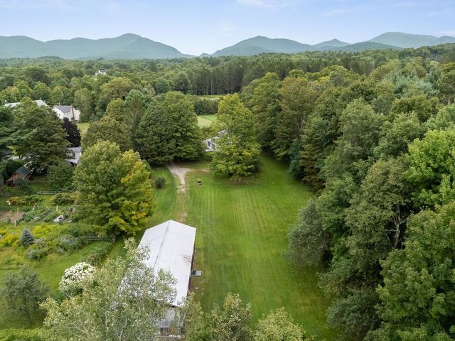 8 Krug Road, Underhill, VT 05489