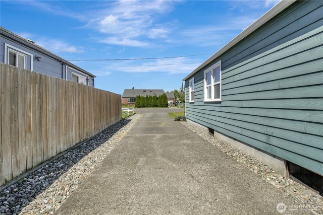1608 9th Street, Marysville, WA 98270