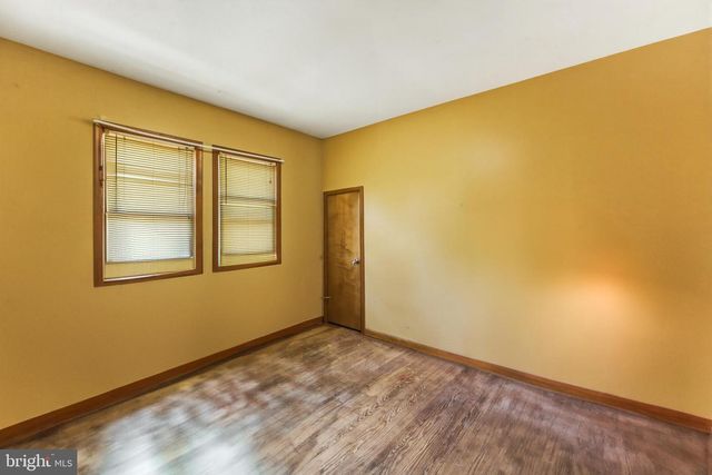391 E BUTLER AVE, Vineland, NJ 08360