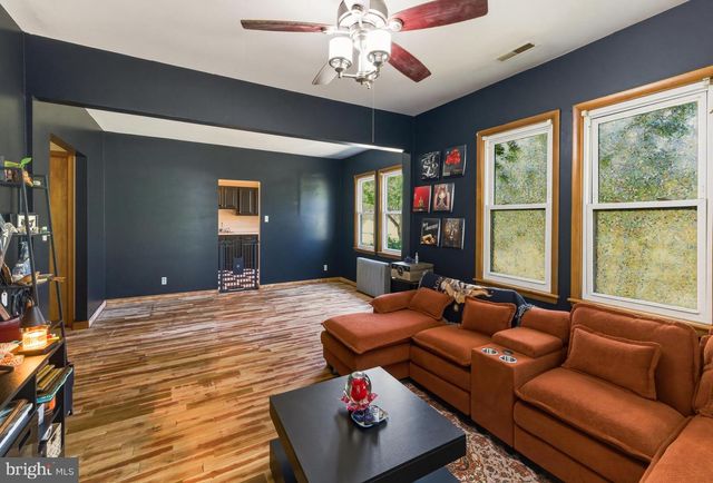 391 E BUTLER AVE, Vineland, NJ 08360
