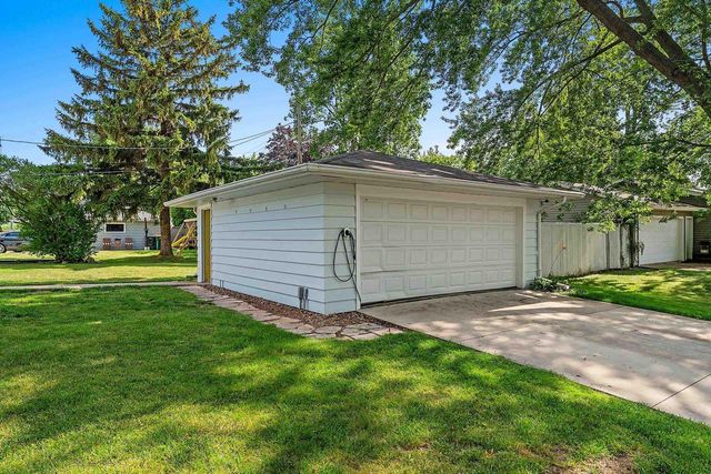 670 BRUCE STREET, Fond Du Lac, WI 54935
