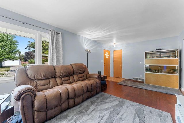 670 BRUCE STREET, Fond Du Lac, WI 54935