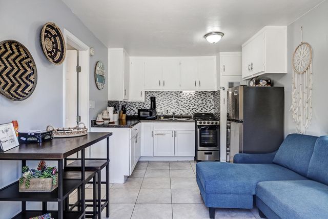 1520 55th Street NW, Albuquerque, NM 87105