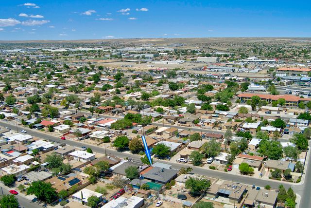 1520 55th Street NW, Albuquerque, NM 87105