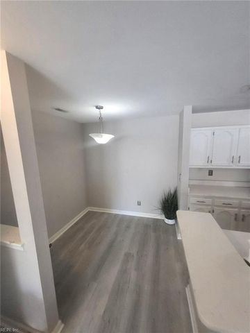 414 Delaware Ave Apt 218, Norfolk, VA 23508