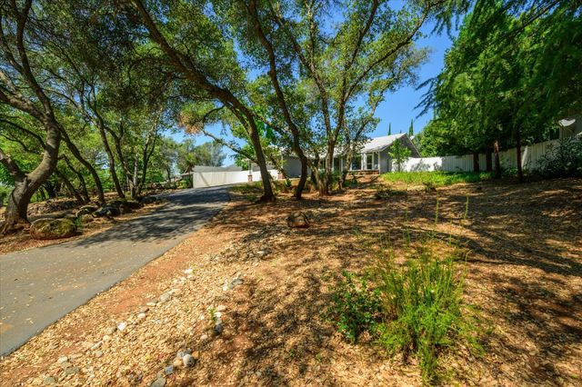 3614 Cambridge Rd, Cameron Park, CA 95682