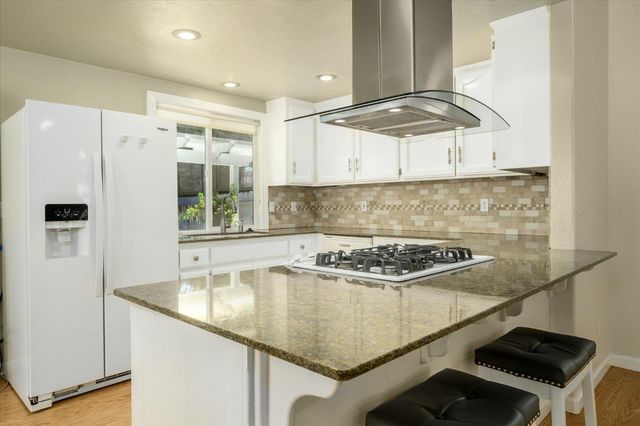 3614 Cambridge Rd, Cameron Park, CA 95682