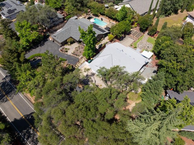3614 Cambridge Rd, Cameron Park, CA 95682