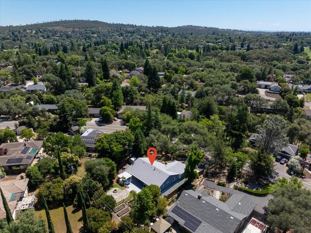 3614 Cambridge Rd, Cameron Park, CA 95682